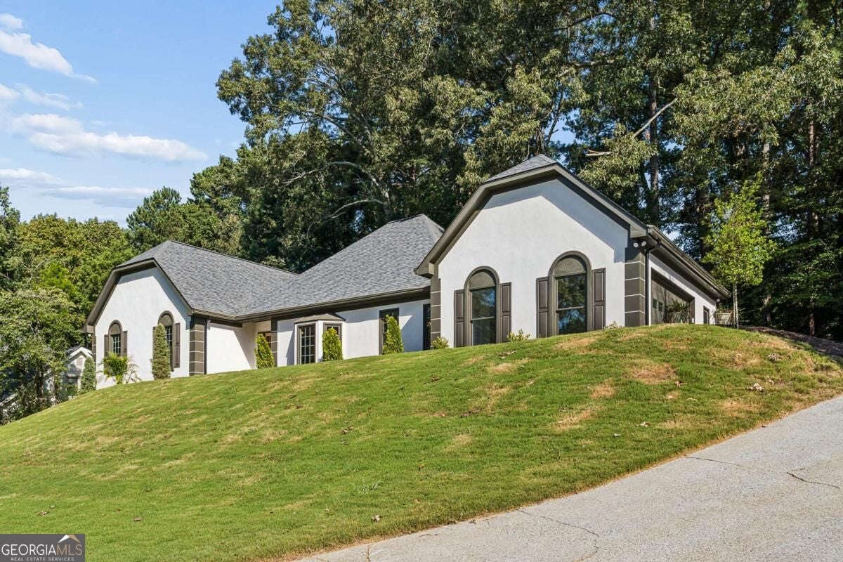 730 Mabry Rd — photo