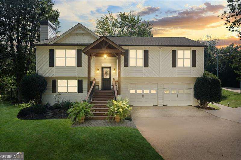 2555 Morgan Lake Dr NE — photo