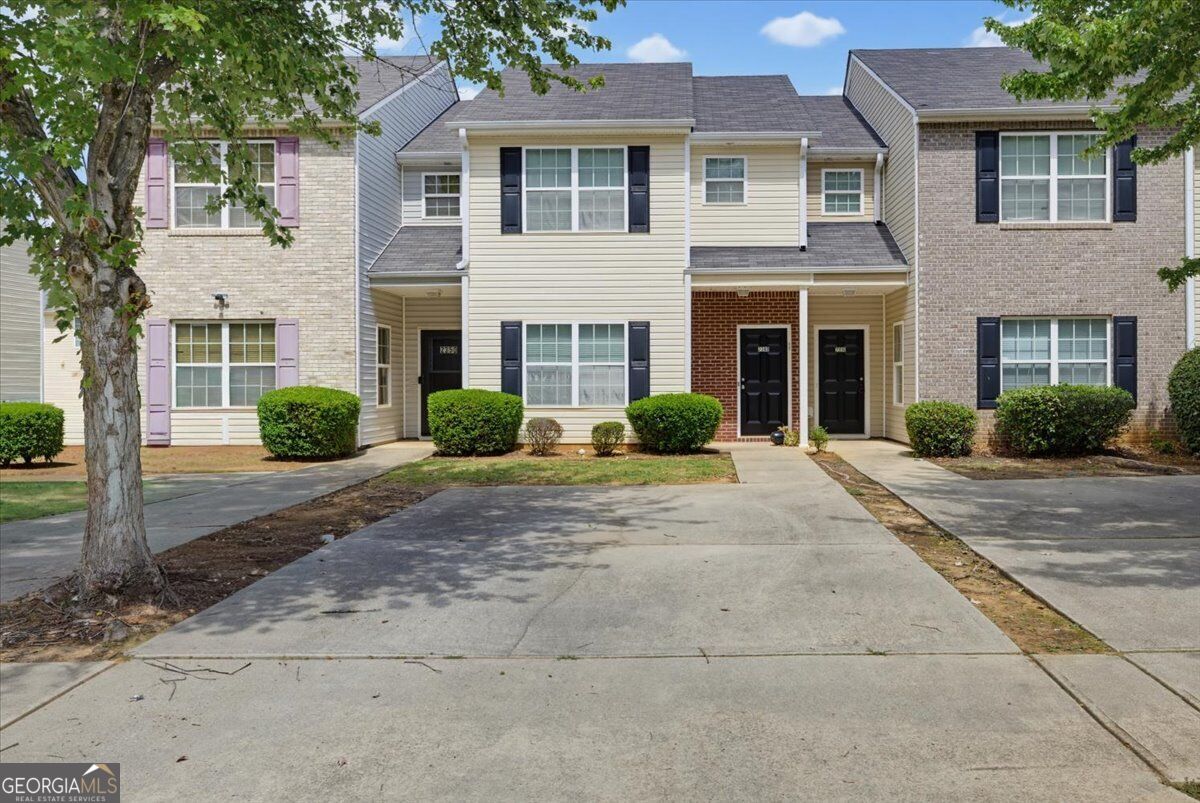 2340 Marlin Dr — photo