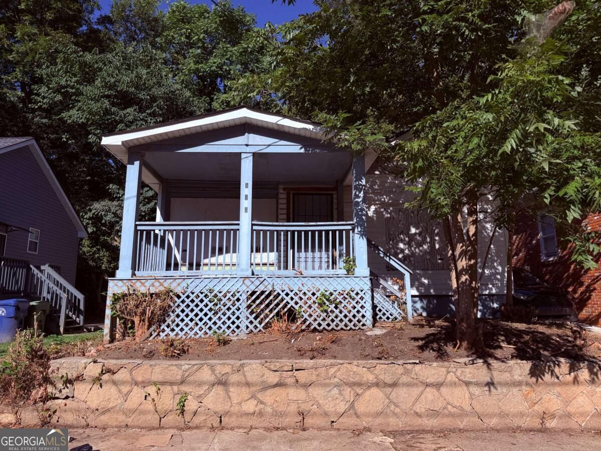 859 Coleman St SW — photo