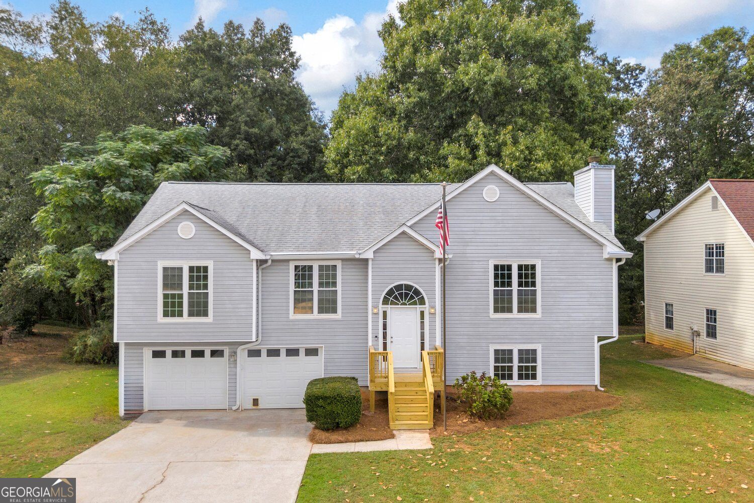 1170 Robert Pointe Way SE — photo