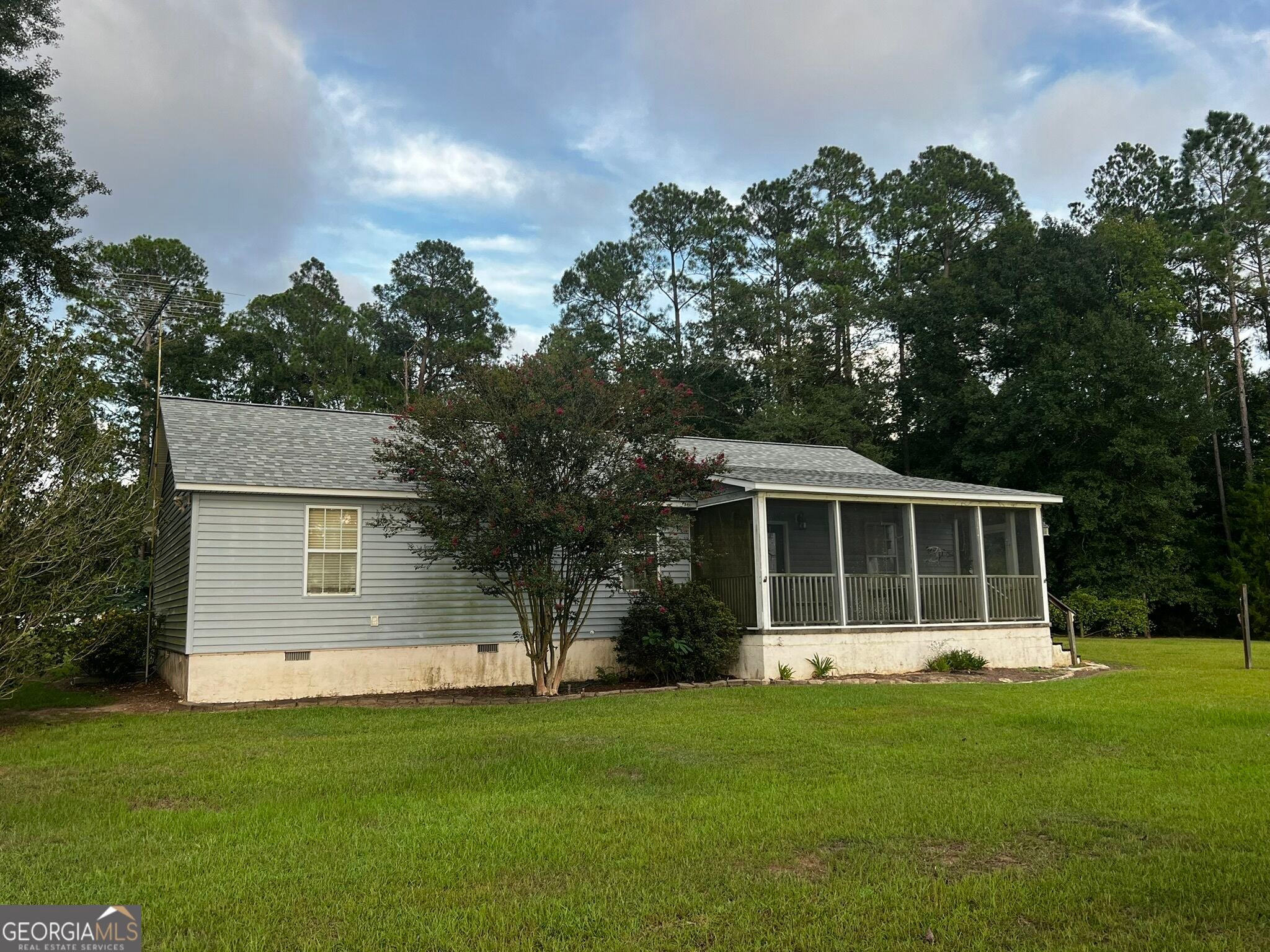 1693 E Lake Dr — photo