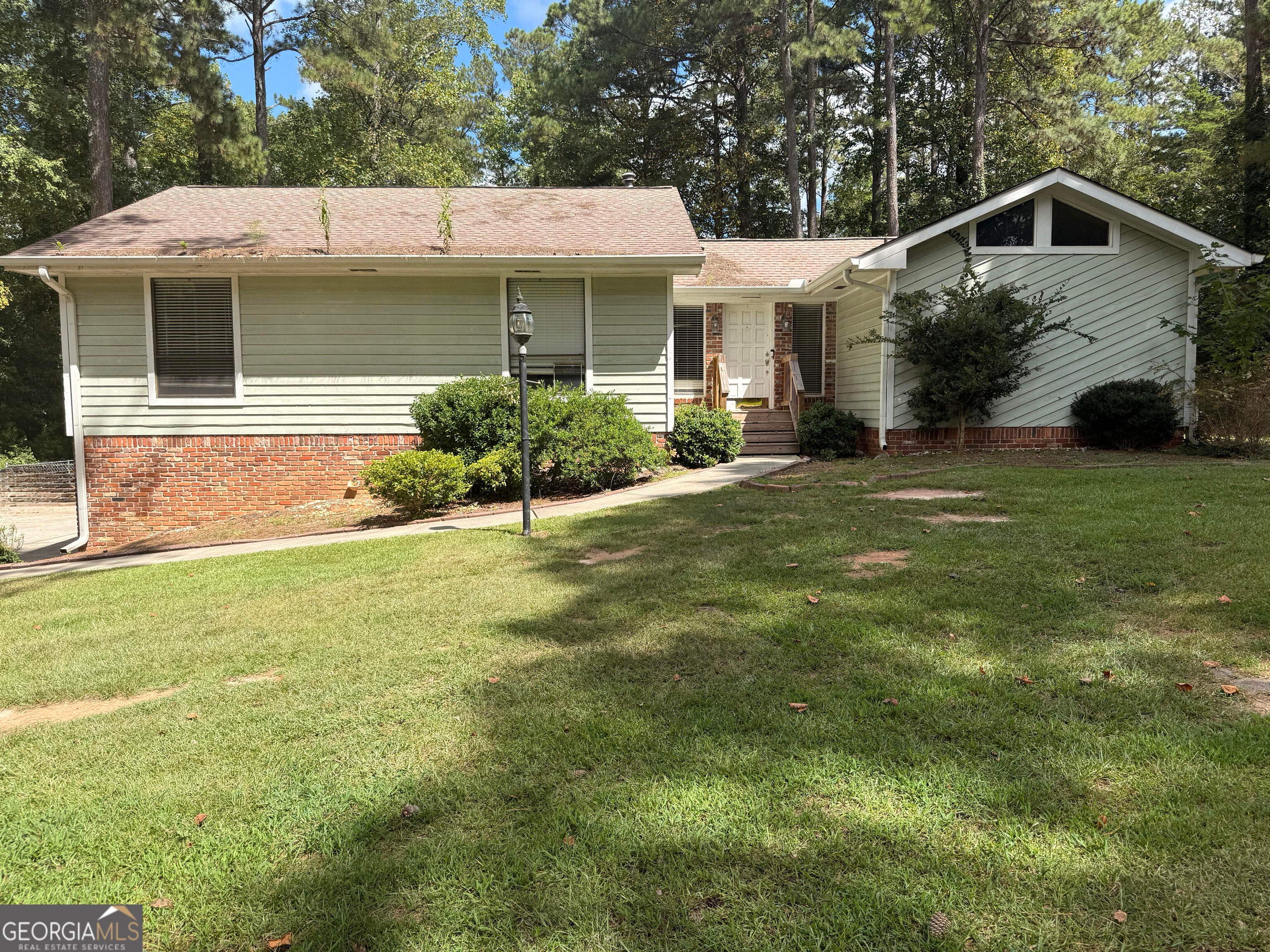 430 Banks Rd — photo