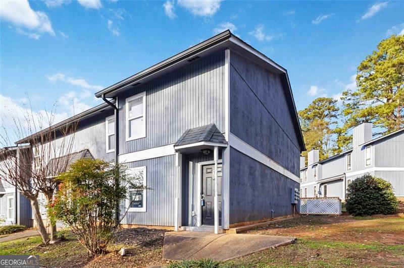 2340 Beaver Ruin Rd 16 — photo