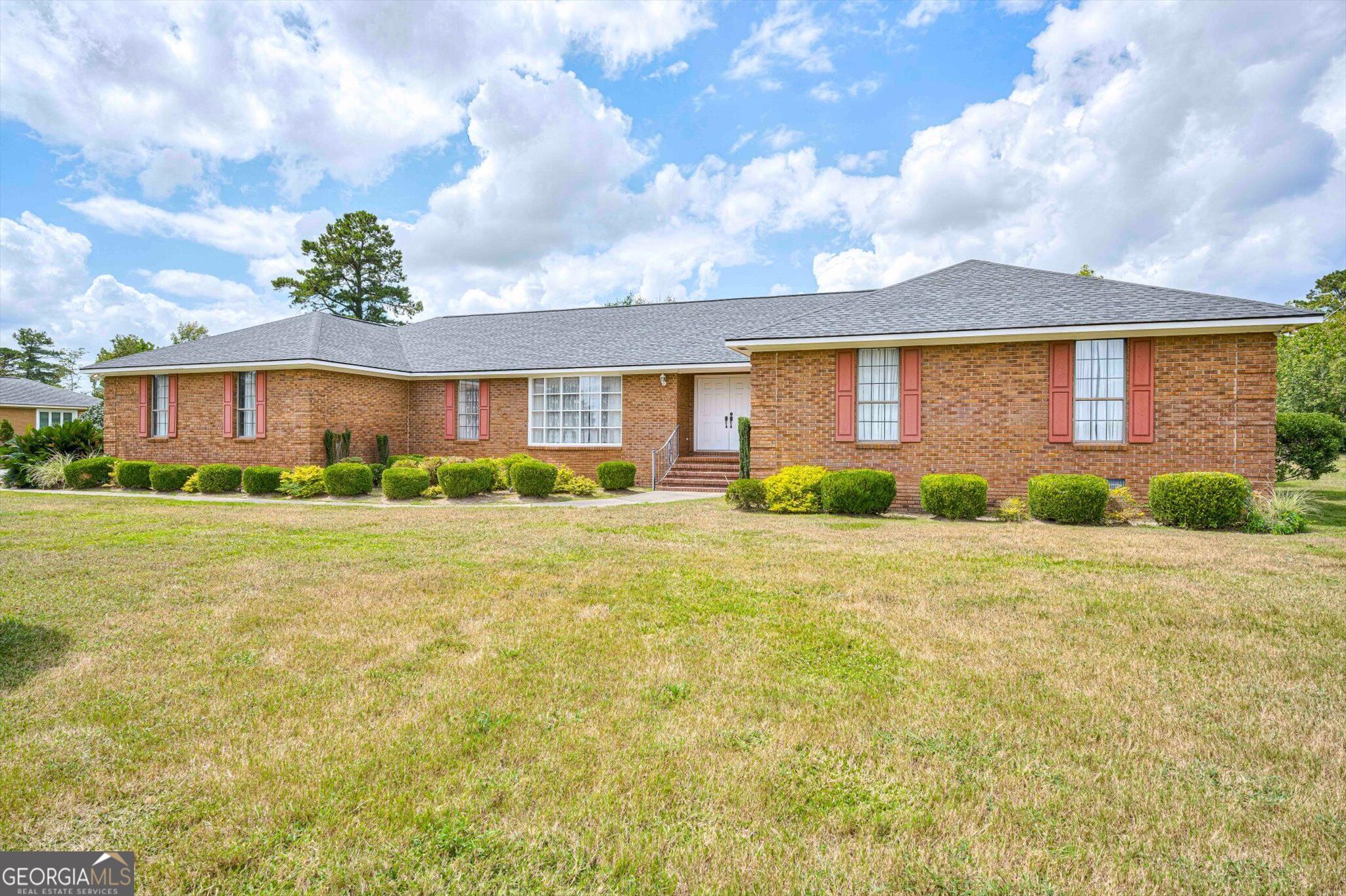 1509 Weaver Dr — photo