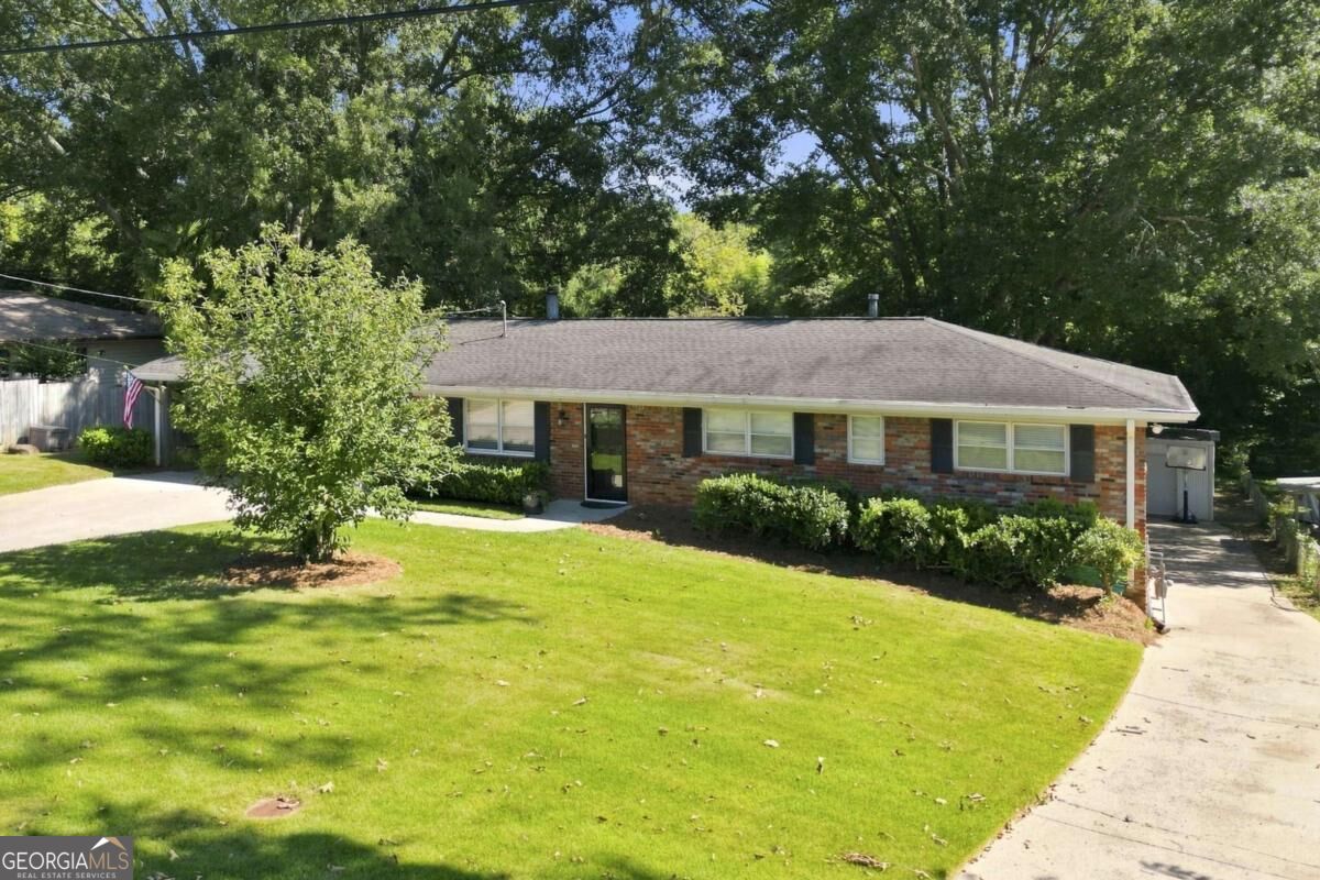 3388 Sanford Dr — photo