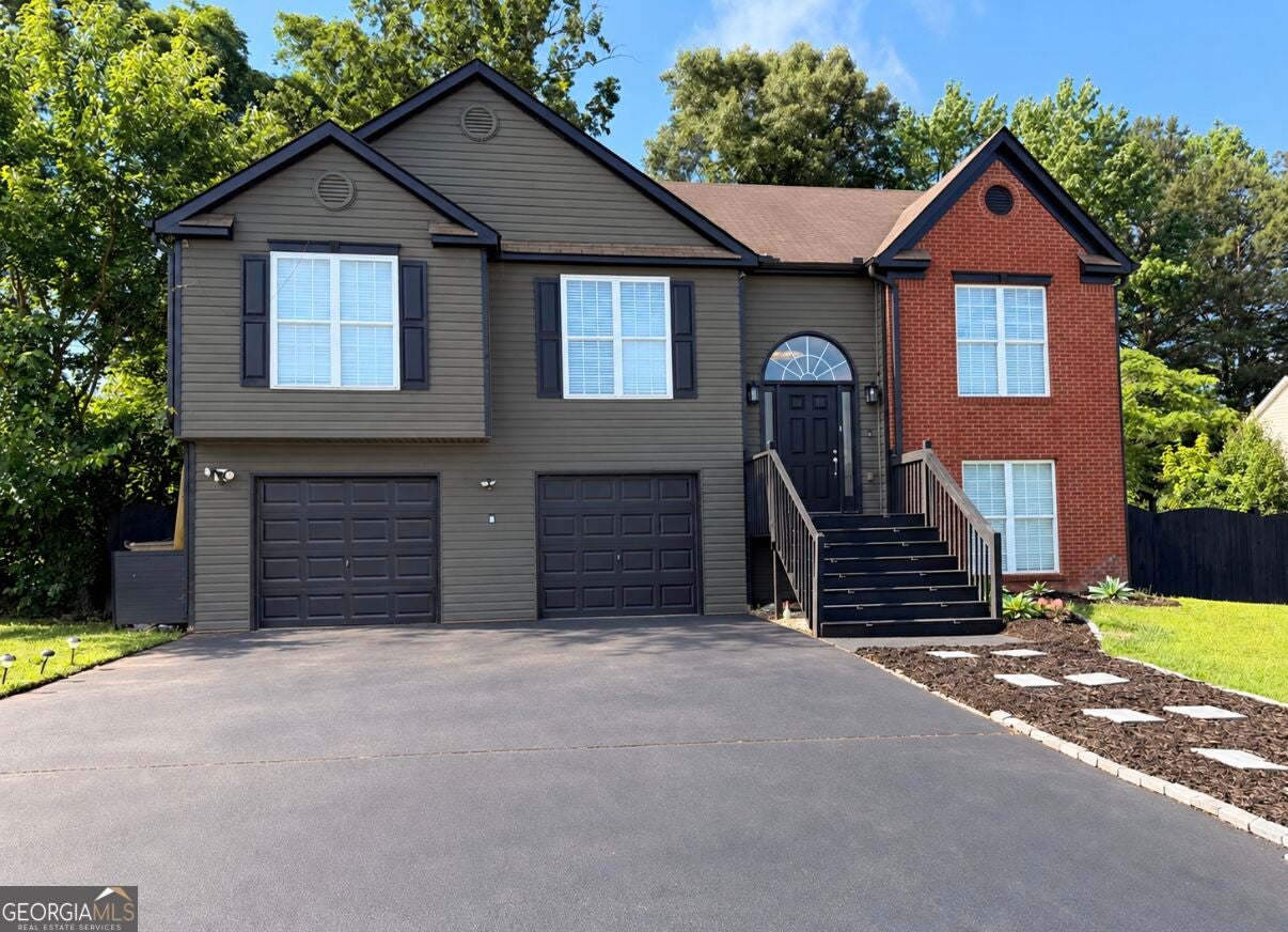 5867 Amerson Ln — photo