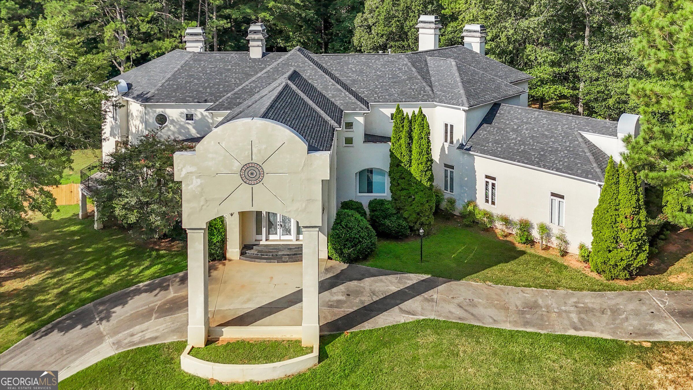 110 Standing Oak Pl — photo
