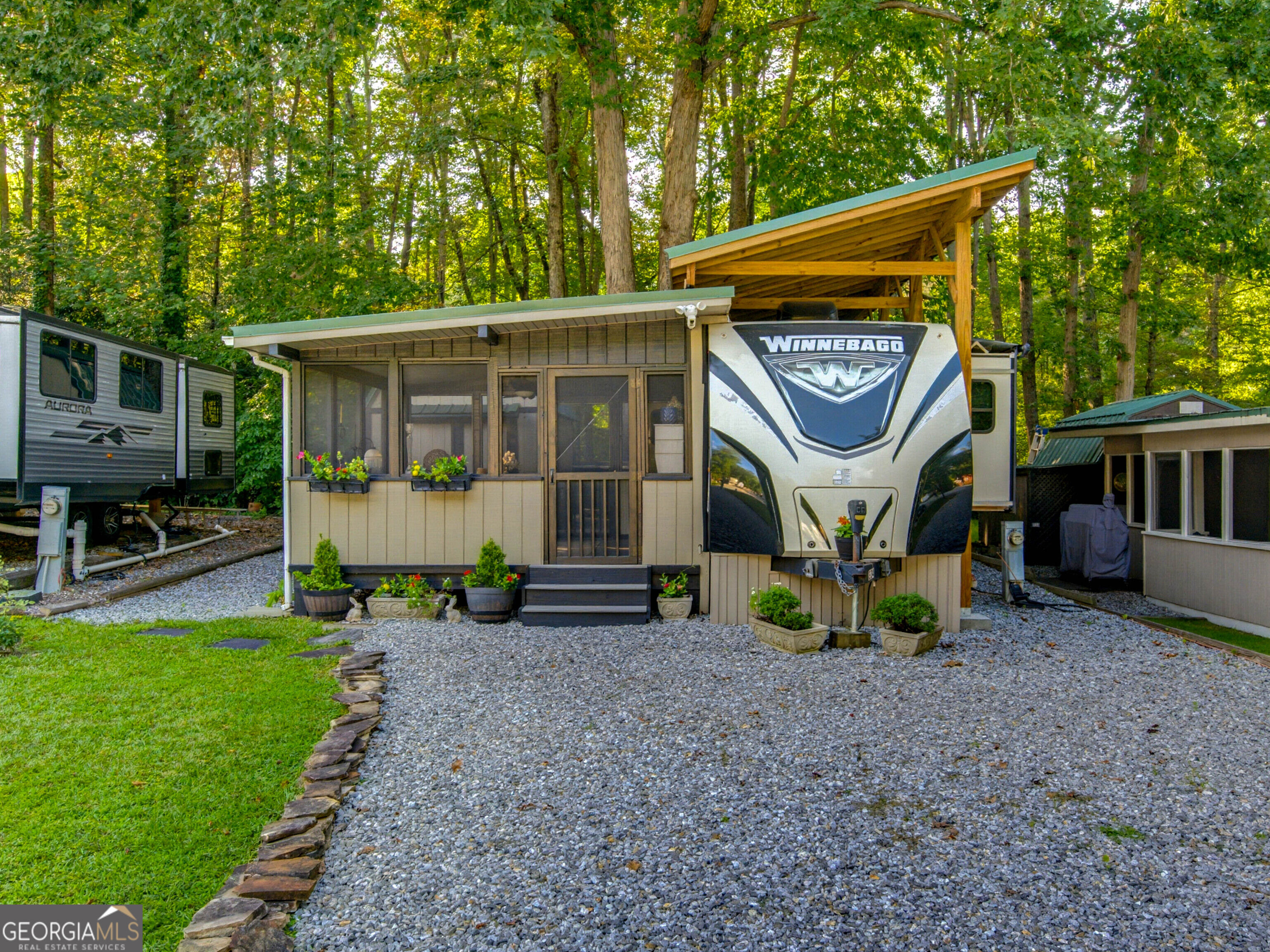 324 Leisure Acres Dr — photo