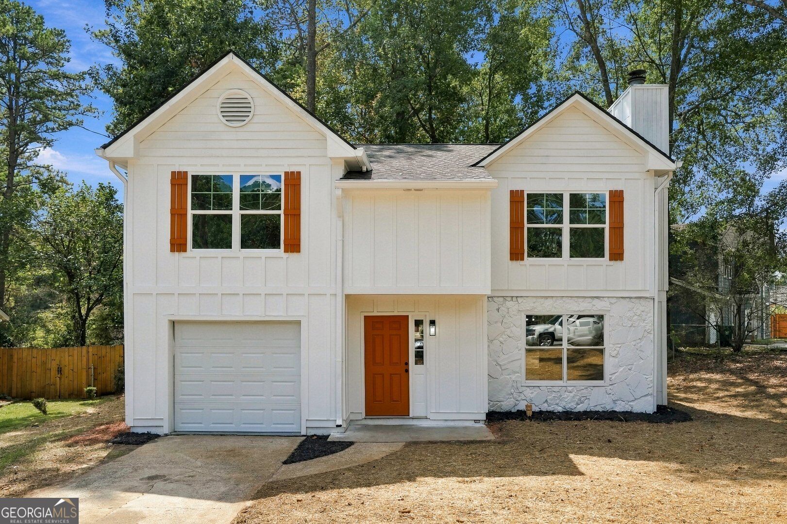 5441 Forest Path Ct — photo