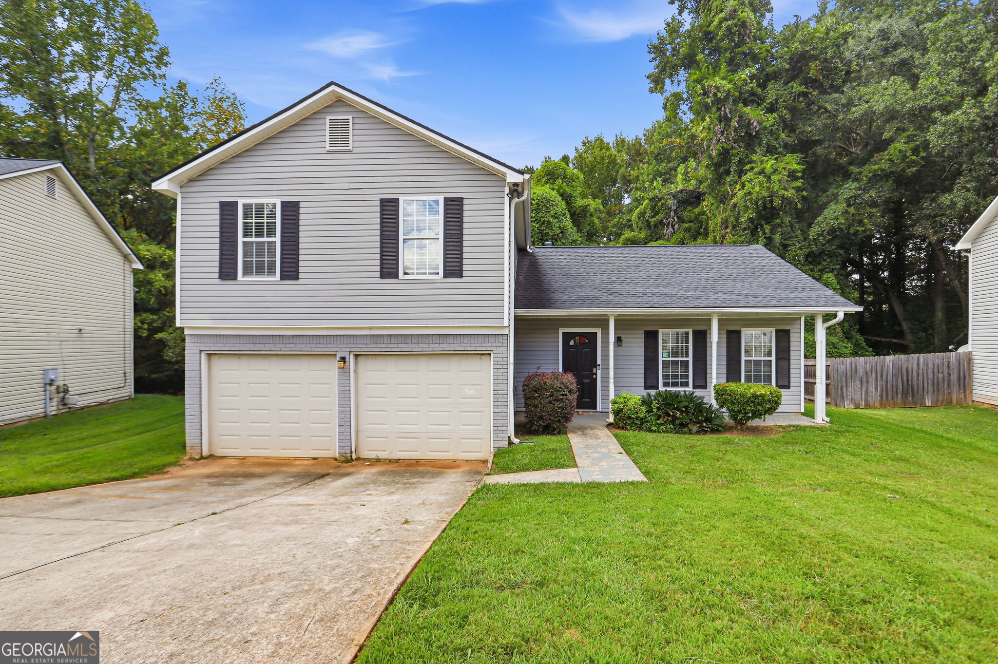2201 Clayton Rdg — photo