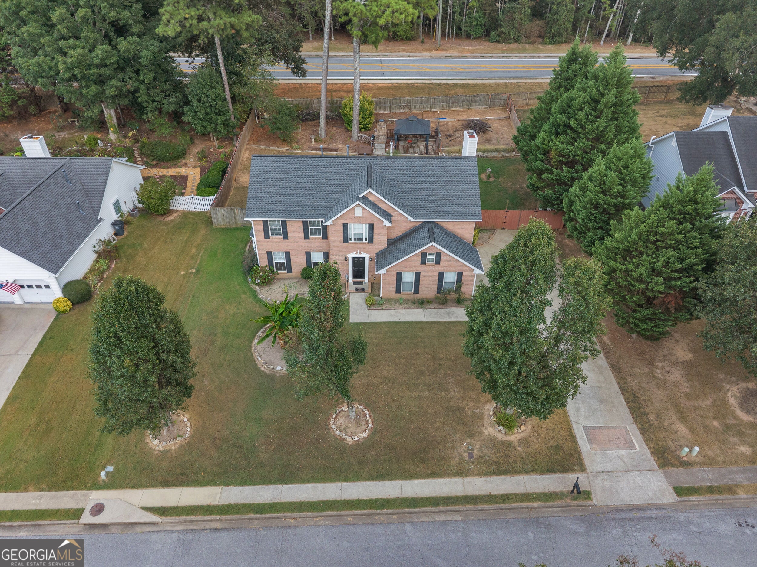 415 Madison Chase Dr — photo