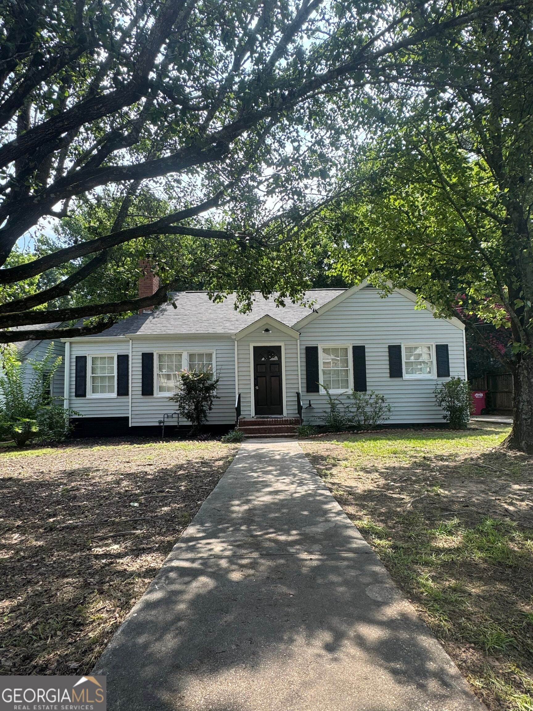327 Rogers Ave — photo