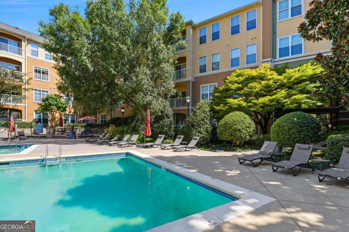 10 Perimeter Summit Blvd NE 4220 — photo