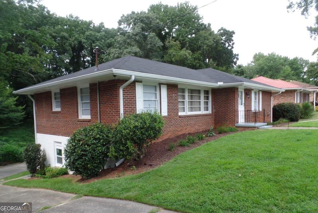2139 Perkerson Rd SW — photo