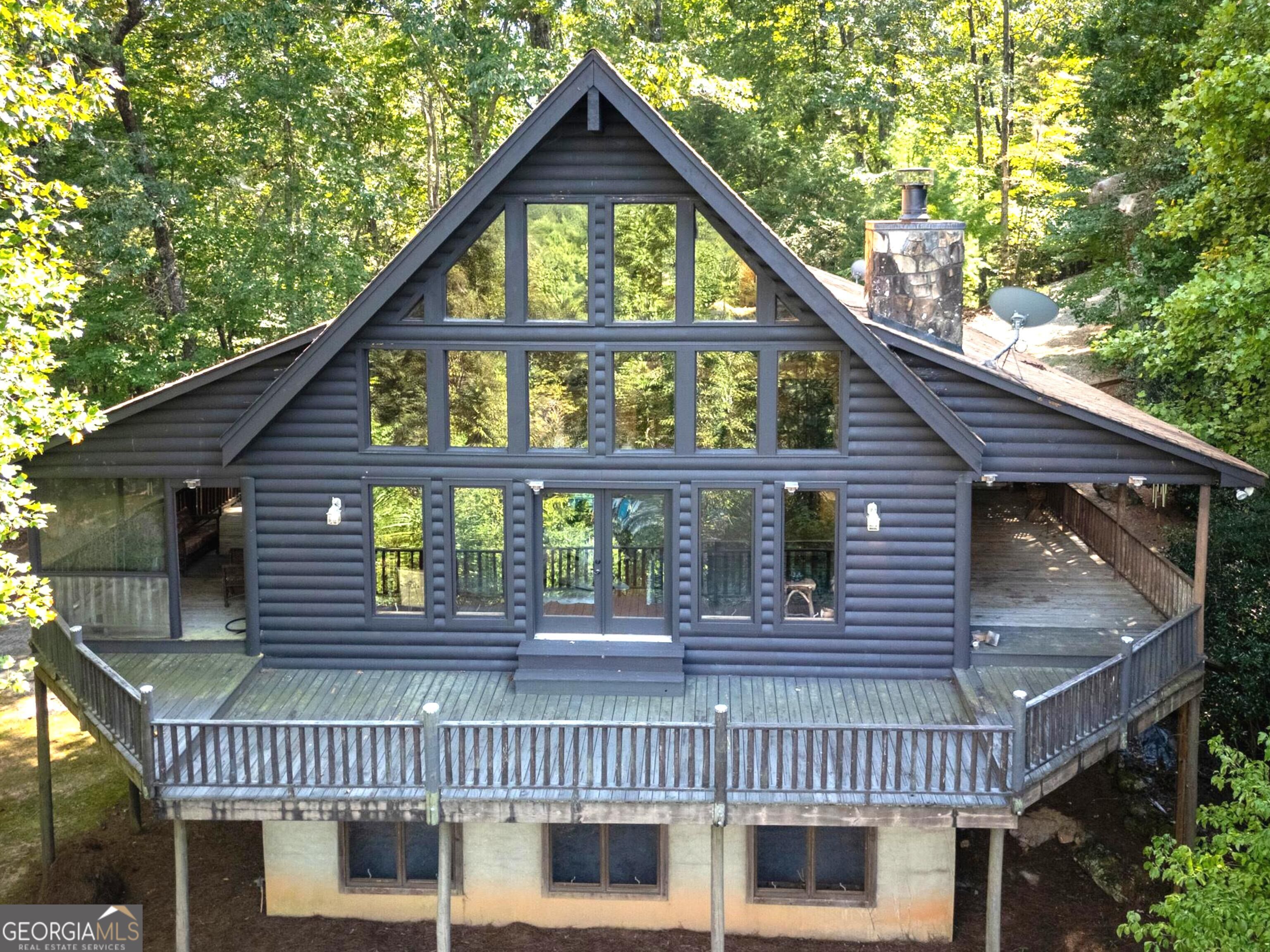 266 Enota Dr — photo