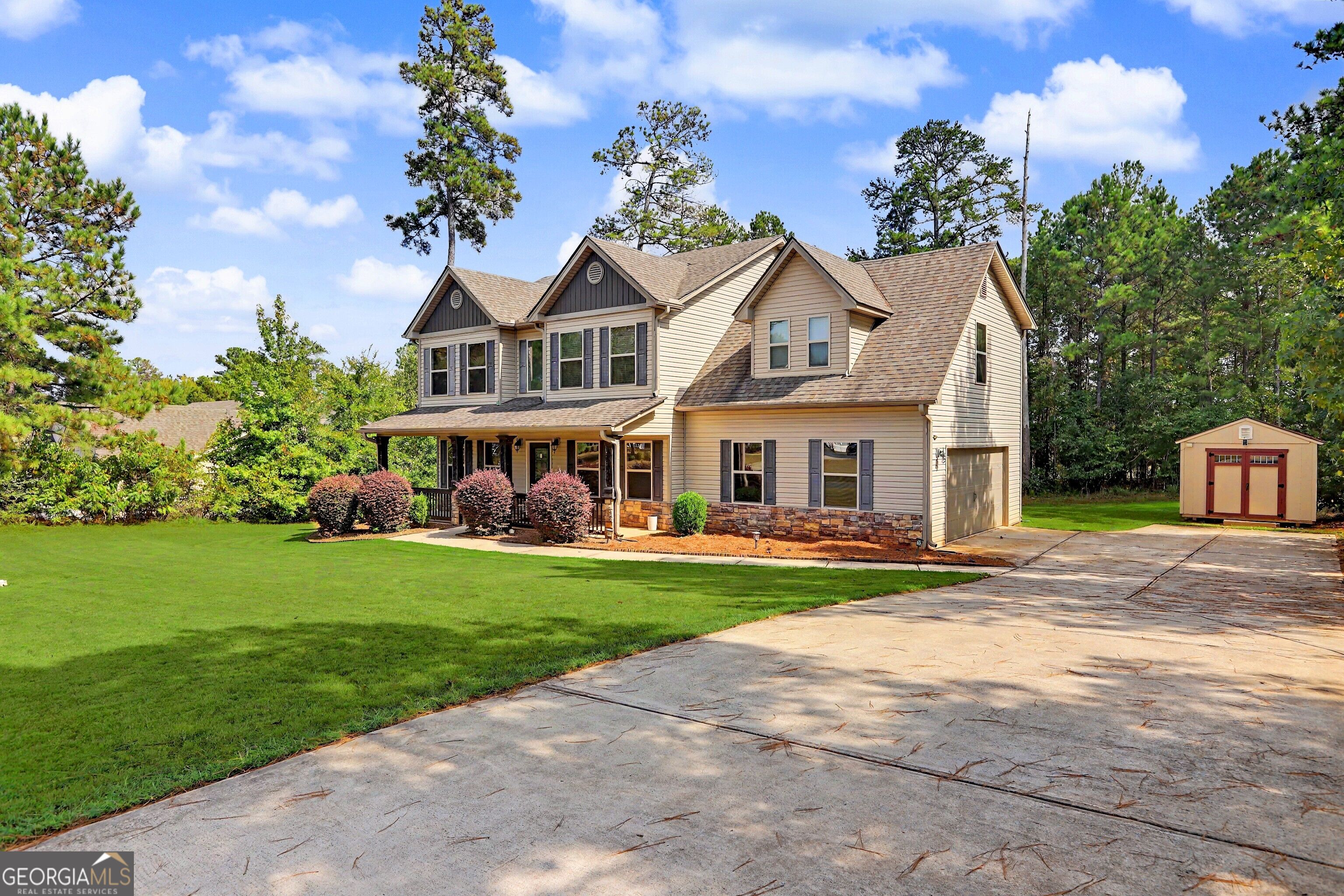 370 Emily Circle — photo