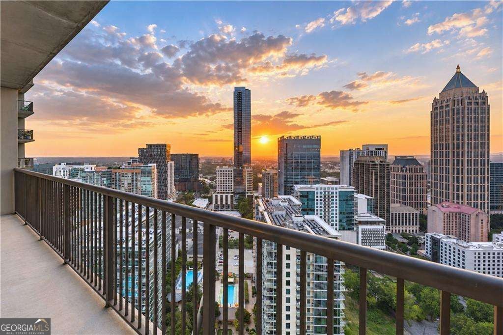 1080 Peachtree St 3201 — photo