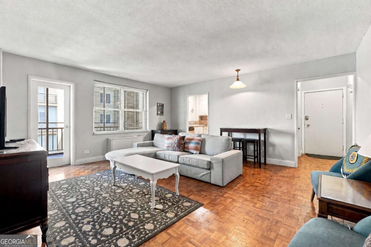 300 Peachtree St NE 20O — photo