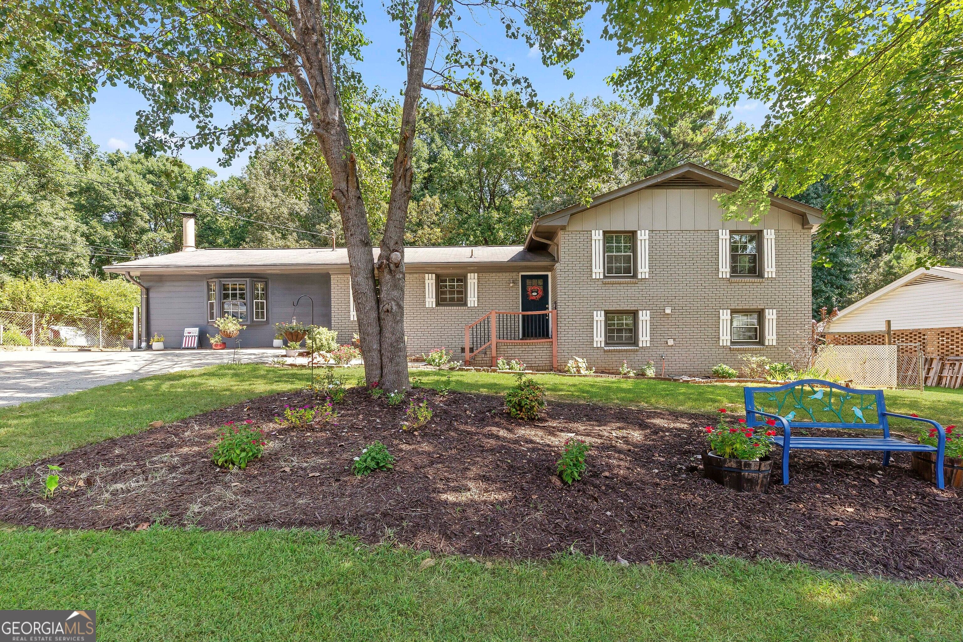 3008 Carrie Dr NW — photo