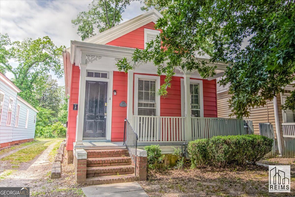 230 Telfair St a — photo