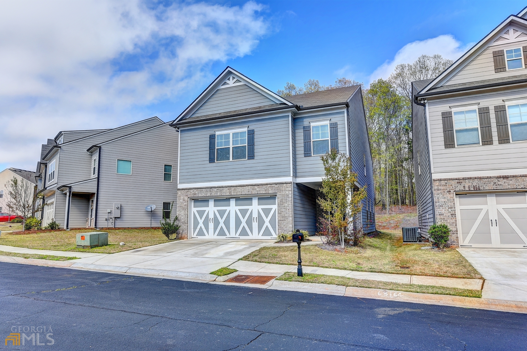 2245 Black Pebble Cir — photo