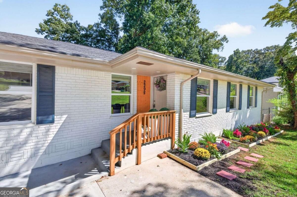 2298 Mark Trail, Decatur, GA 30032 — photo 2