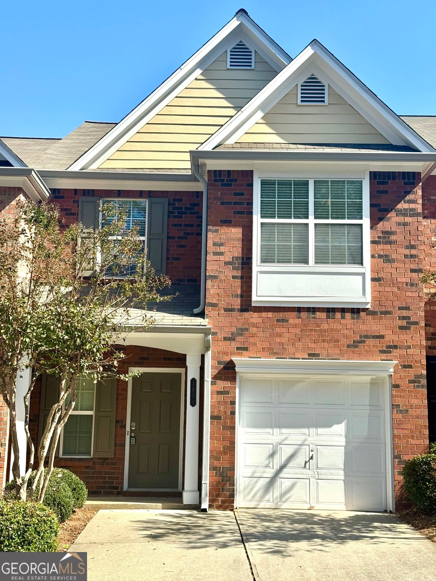 3871 Pleasant Oaks Dr — photo