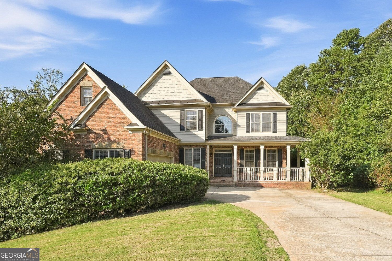 2090 Misty Oaks Dr — photo