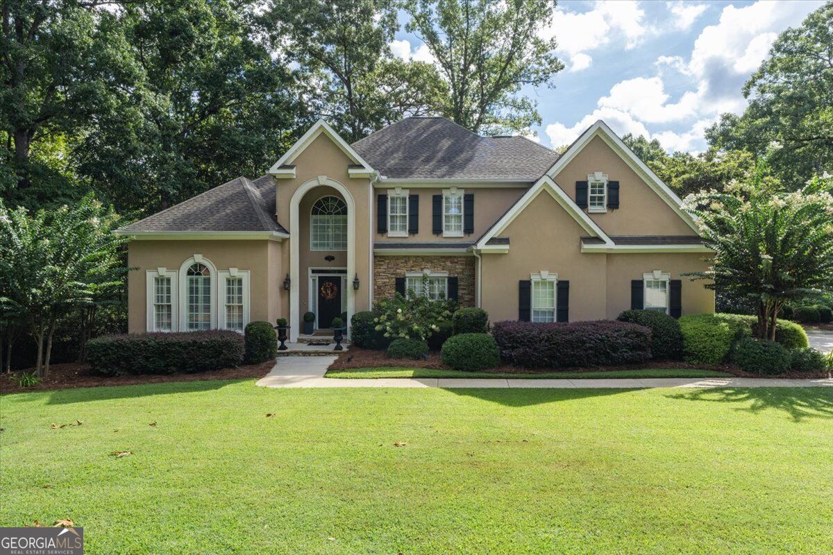 120 Westchester Dr — photo