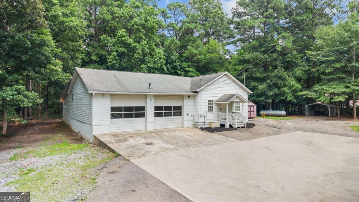 2833 Knox Bridge Hwy B — photo