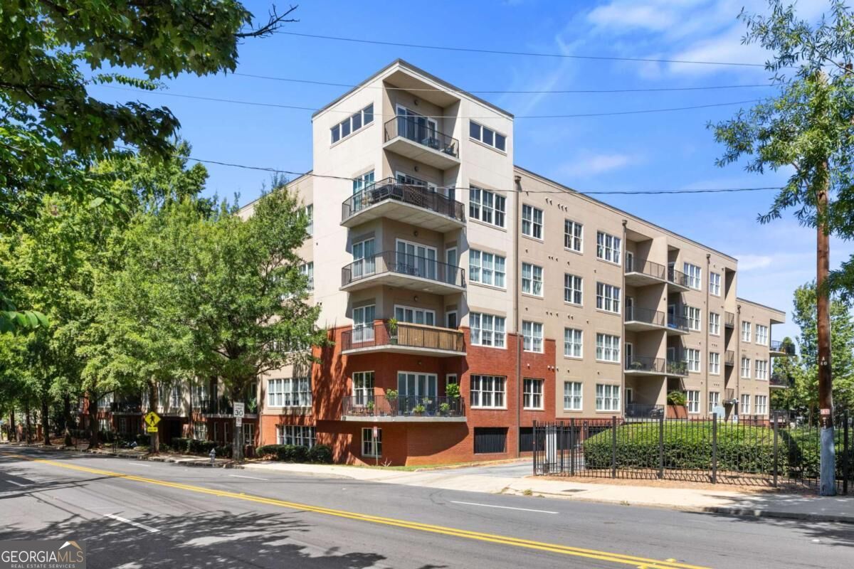 384 Ralph Mcgill Blvd NE 308 — photo