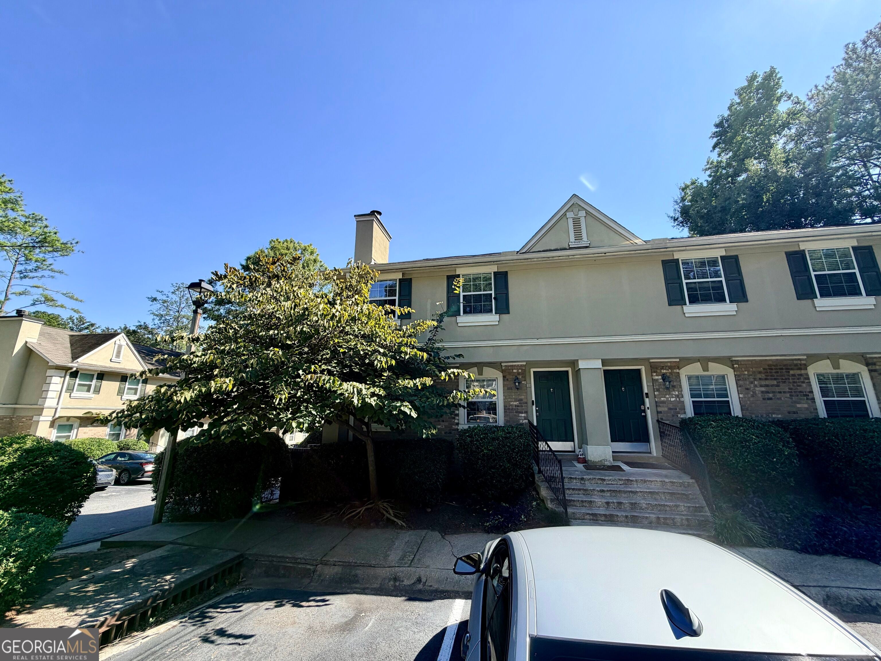 6900 Roswell Rd 1K — photo