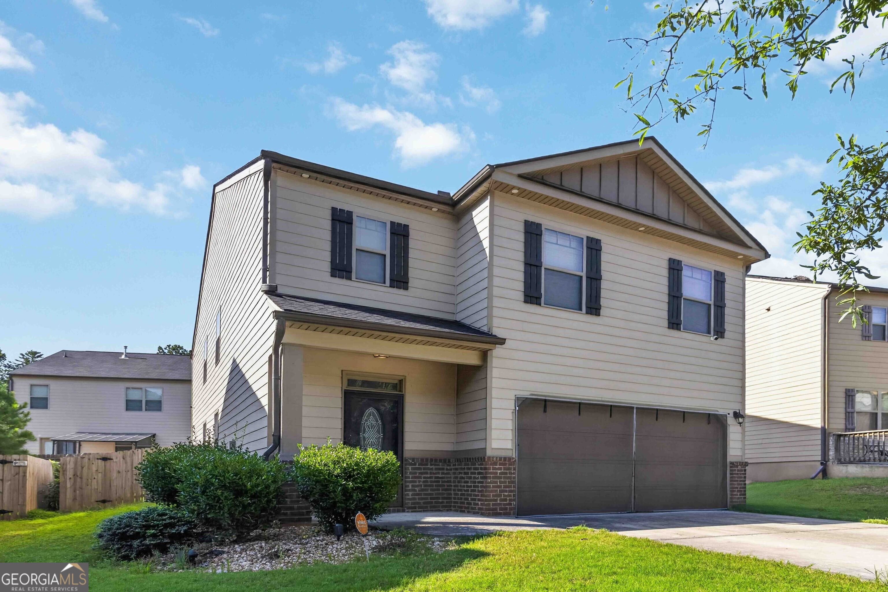3744 Hampshire Walk SW — photo