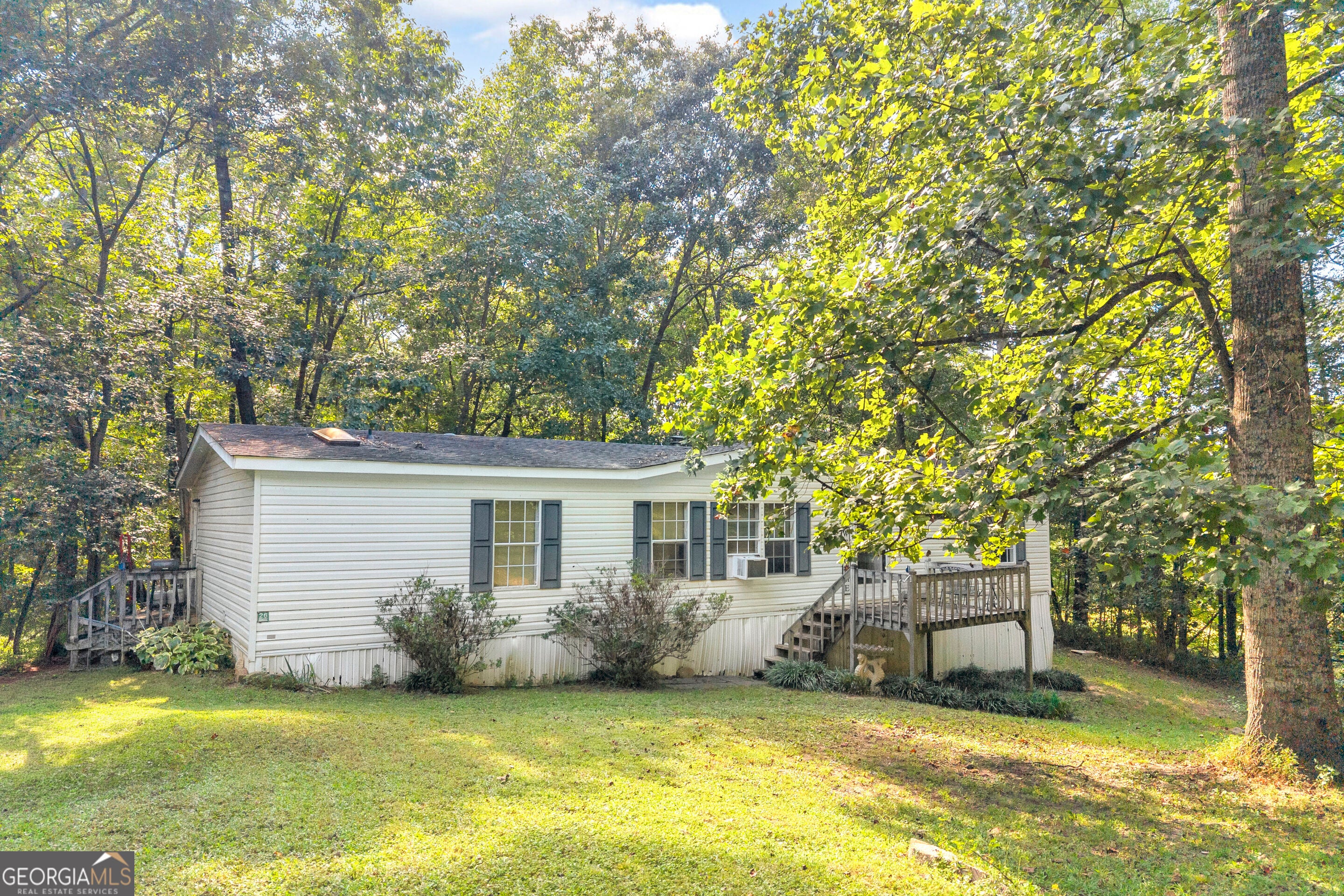 281 Summit Dr — photo
