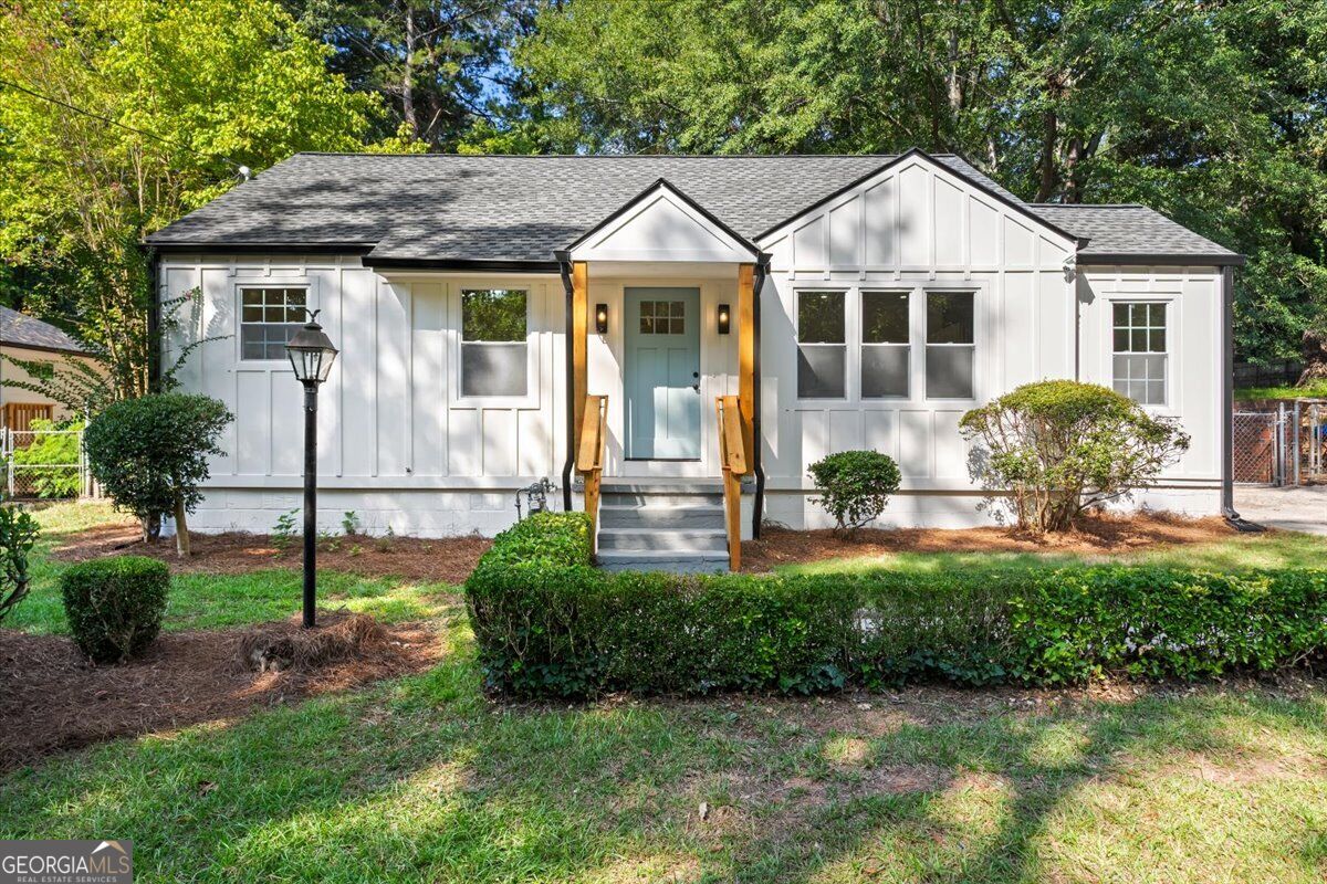 1105 Edgefield Dr SW — photo