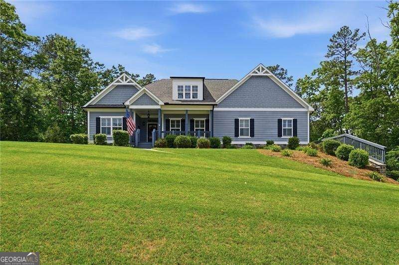 423 Spring Lake Hls — photo