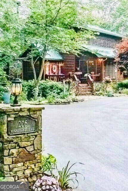 205 Minnehaha Trl — photo