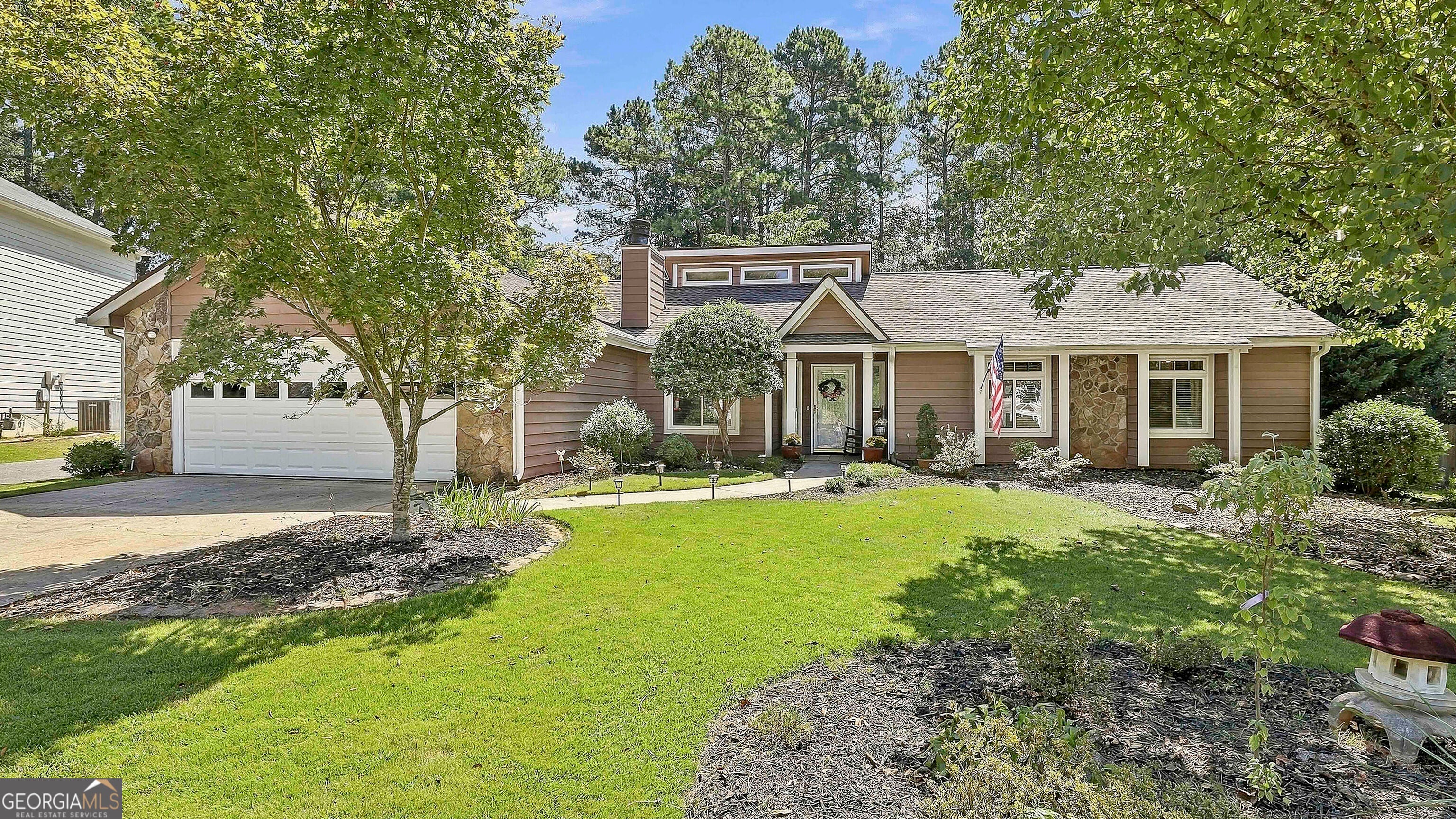 508 Raintree Hl — photo