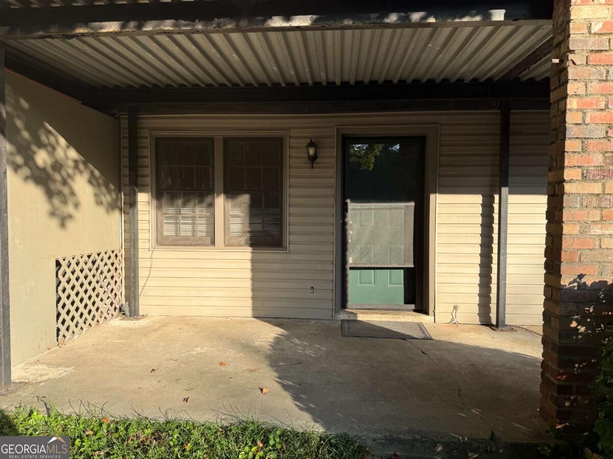3087 Colonial Way Unit J — photo