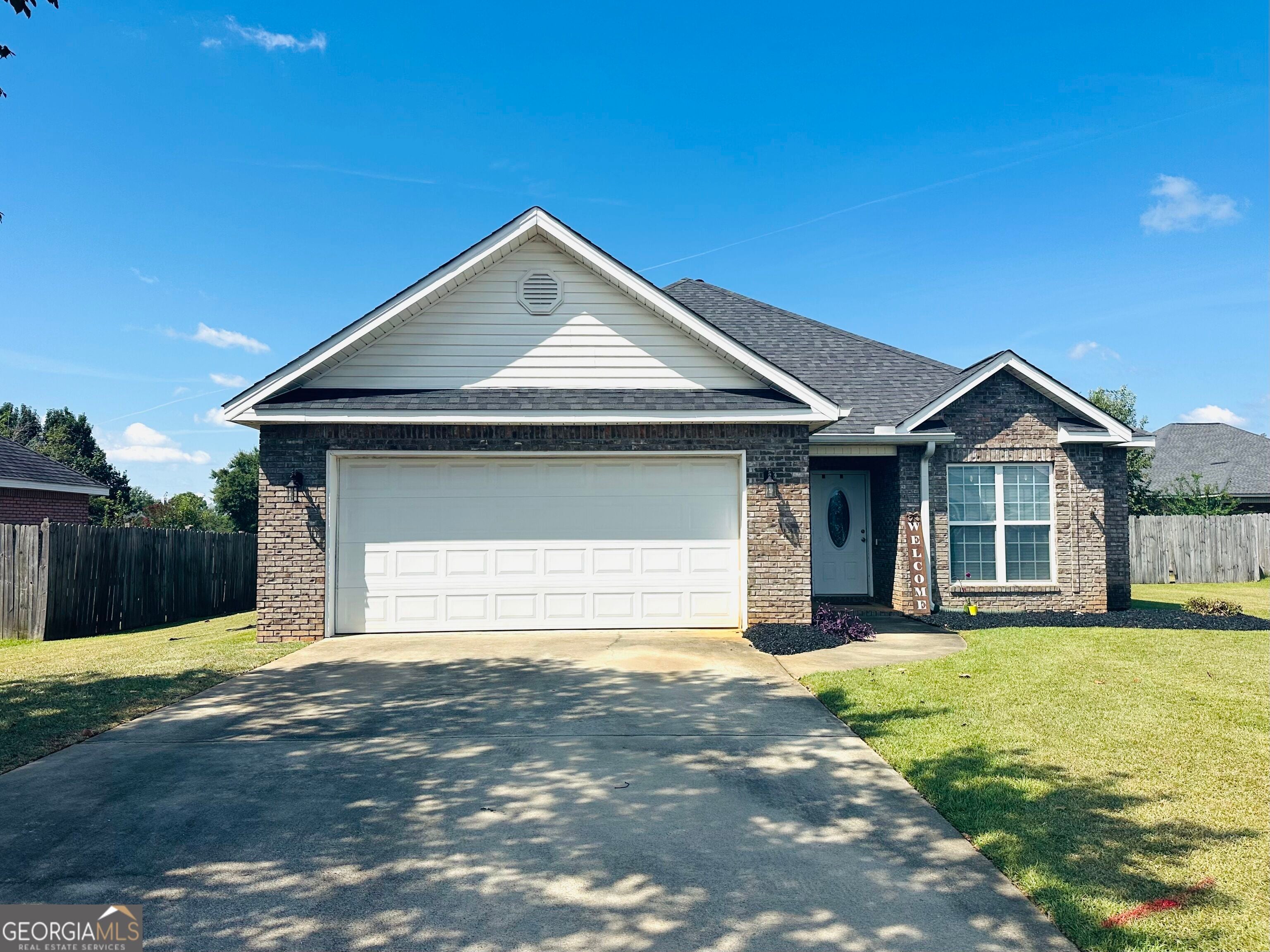 105 Ritz Ln — photo