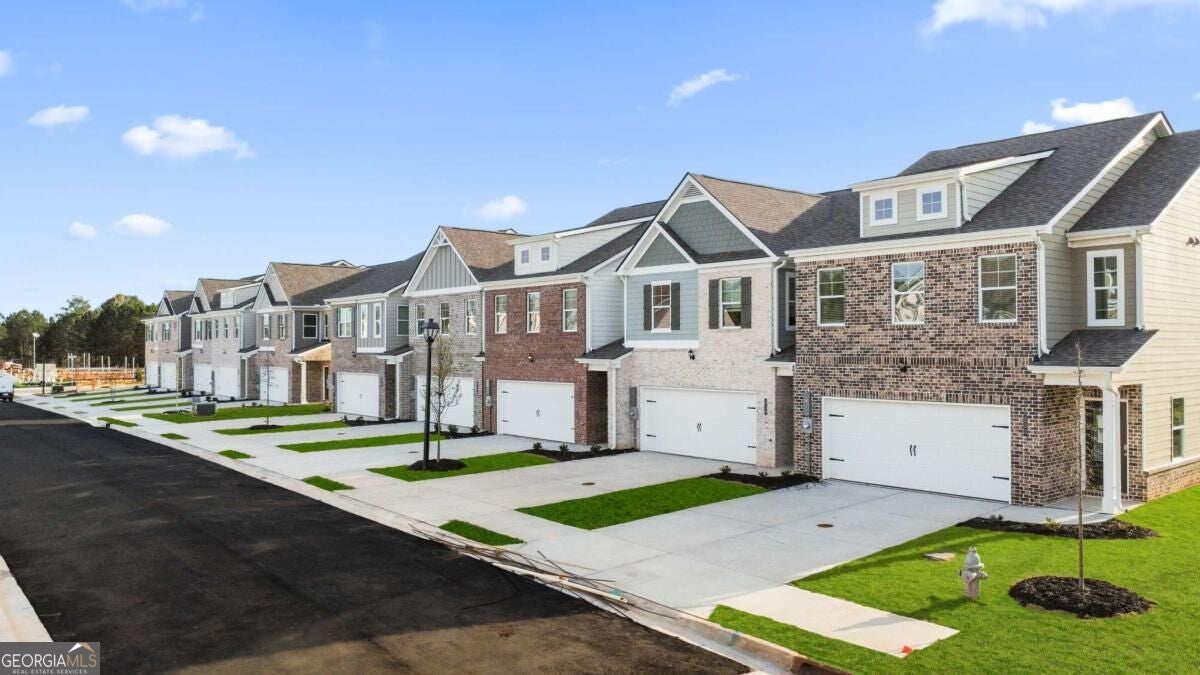 7049 Old Bridge Ln — photo