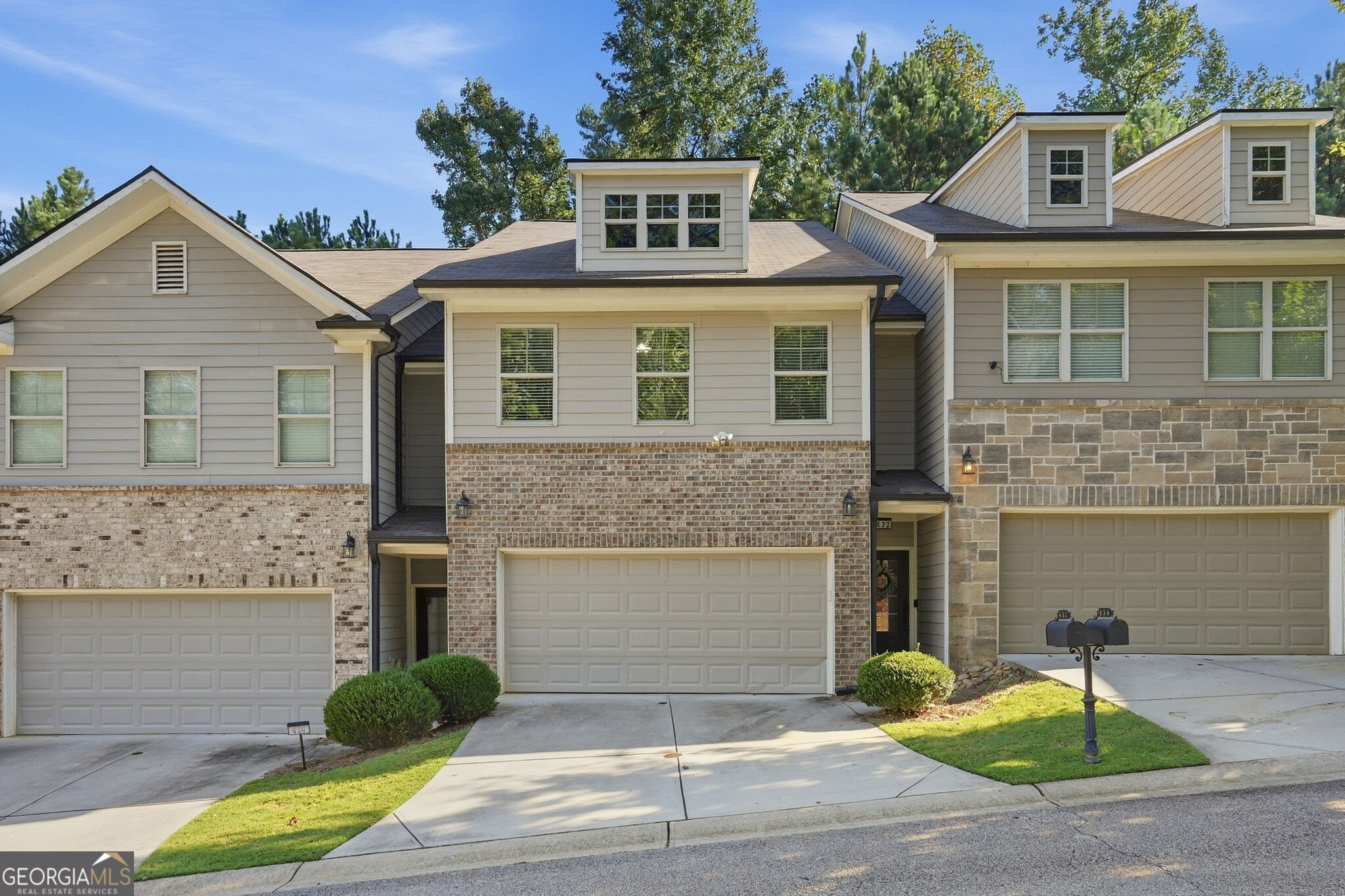 432 Mulberry Row SE — photo