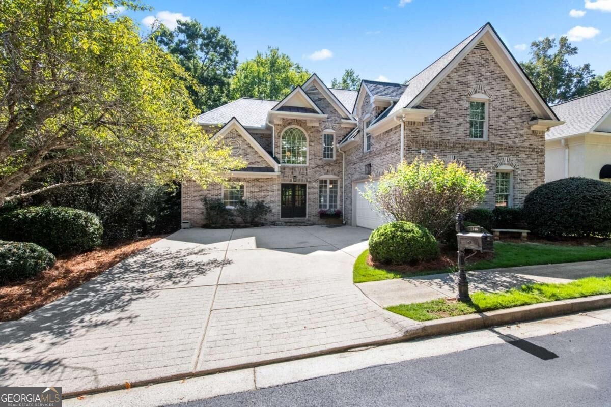 2045 River Falls Dr — photo