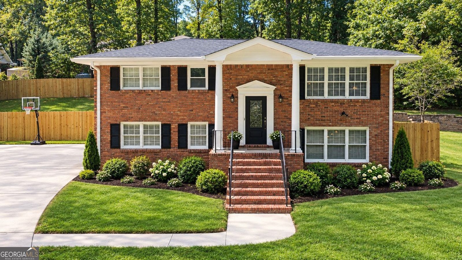 3248 Westwood Dr — photo