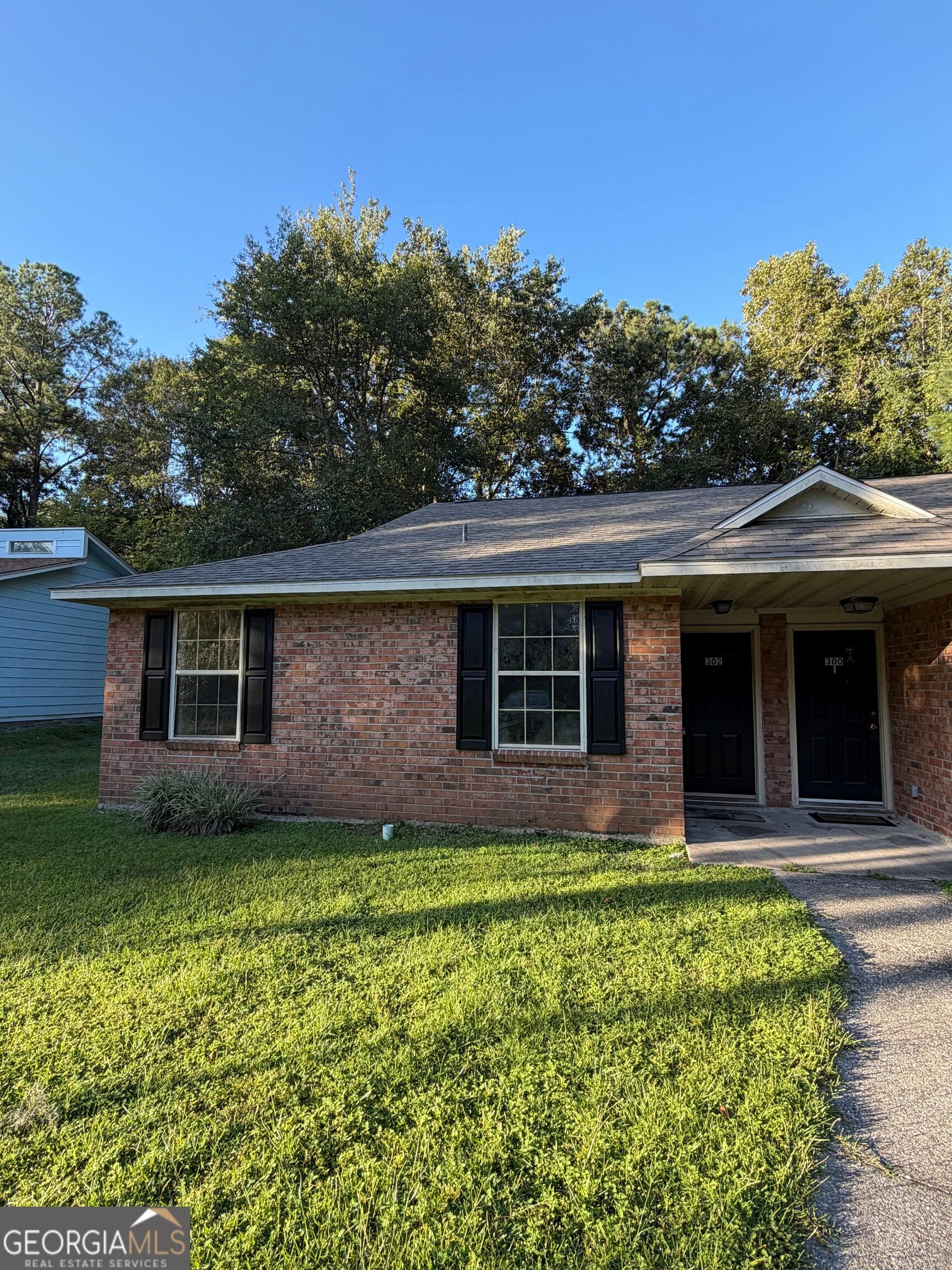 302 Admirals Walk Dr — photo