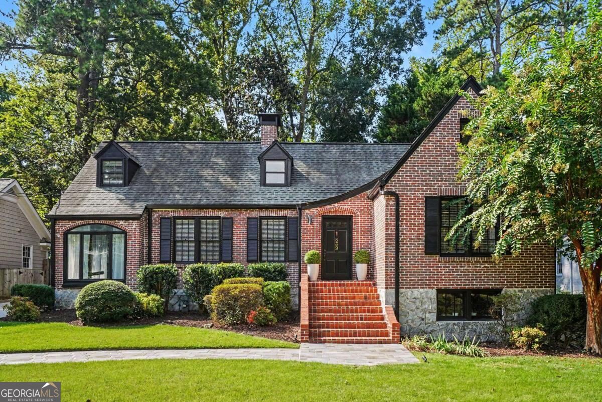 839 Wildwood Rd NE — photo