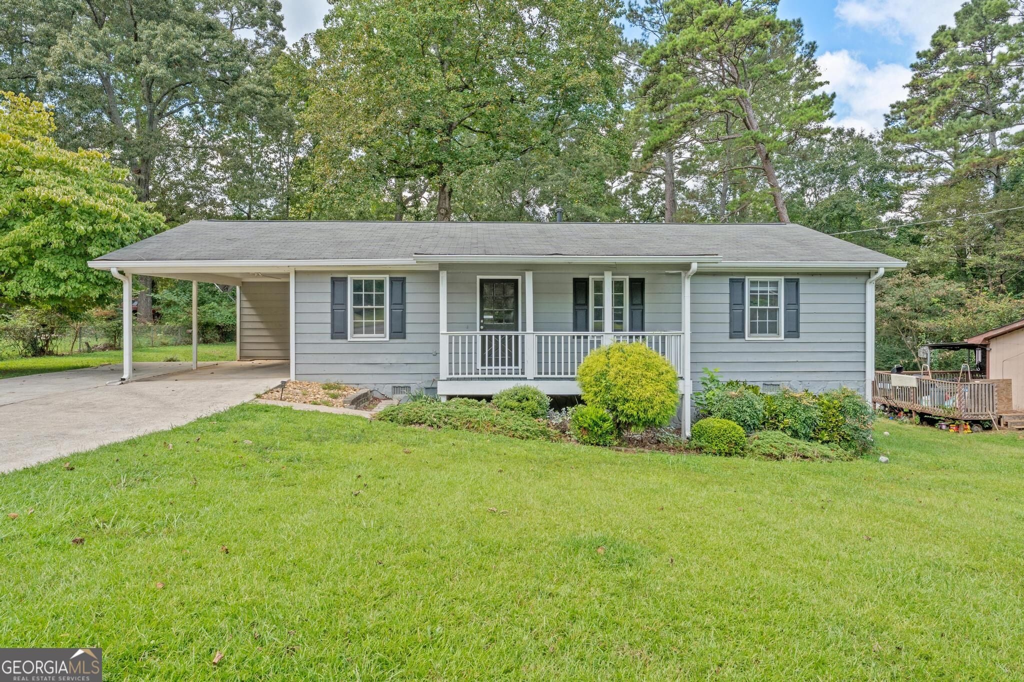 285 Amanda Ct — photo