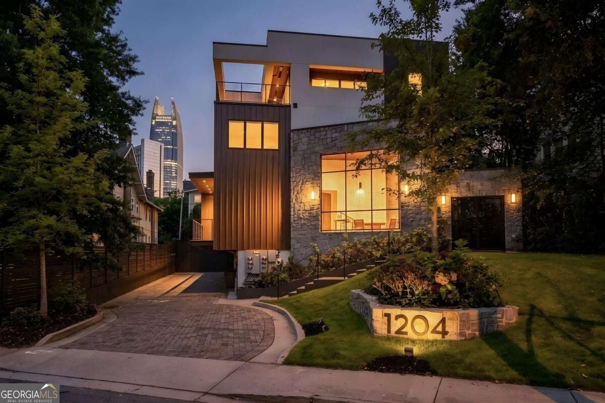 1204 Piedmont Ave NE 2 — photo
