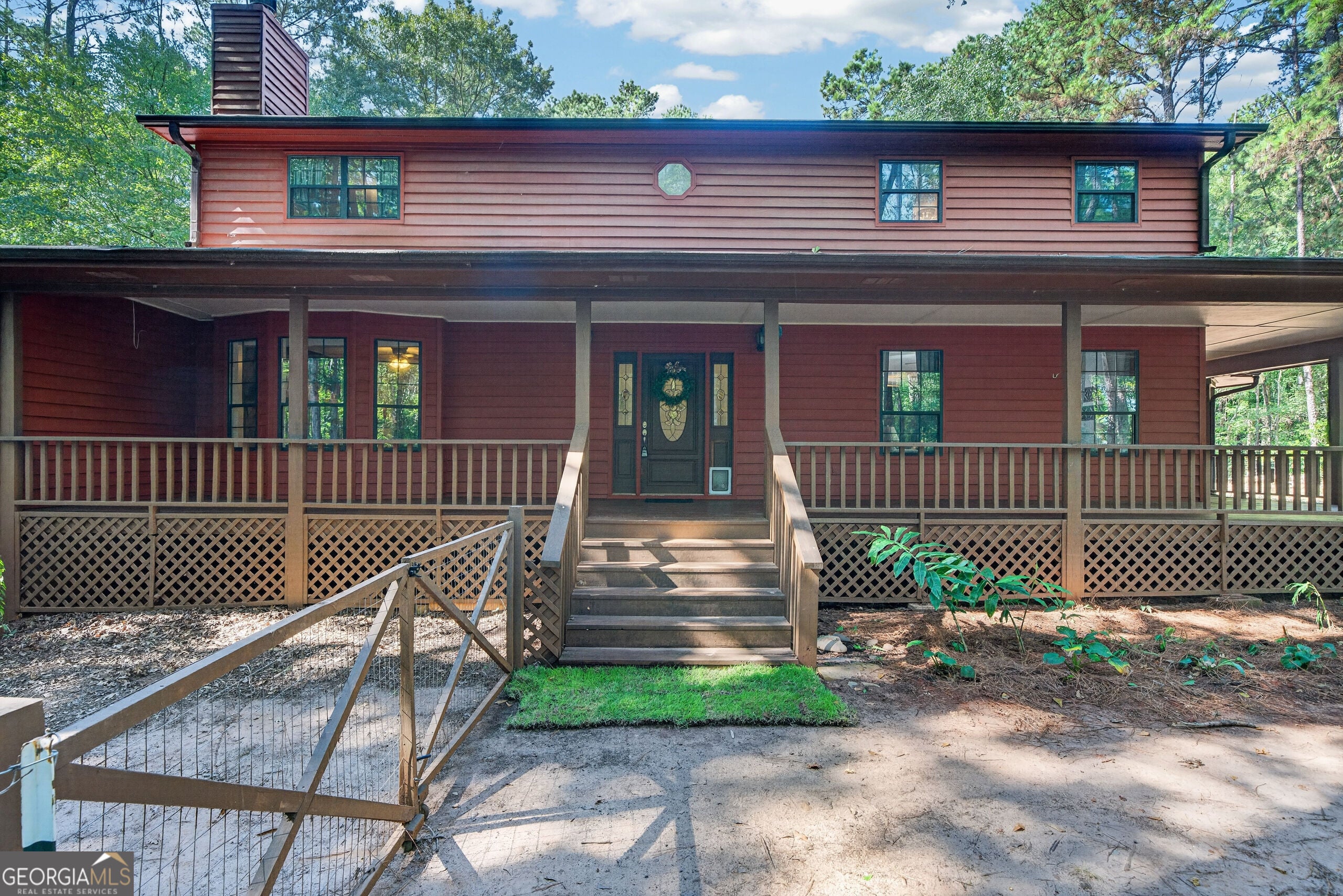 195 Montego Bay Rd NW — photo